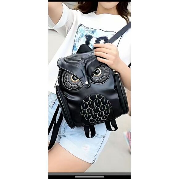 Black Owl Backpack with adjustable straps, soft, PU, leather versatile, travel b - Picture 2 of 9